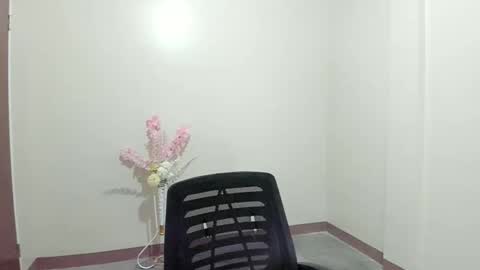 Snapshot of maxine_fucks chatting on September 2025 12:27:02 PM maxine_fucks online show from September 2025 12:27:02 PM