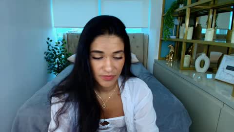 Maxine online show from February 2026 07:56:02 PM