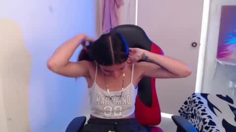 maxinesex_ online show from December 2025 03:05:01 PM