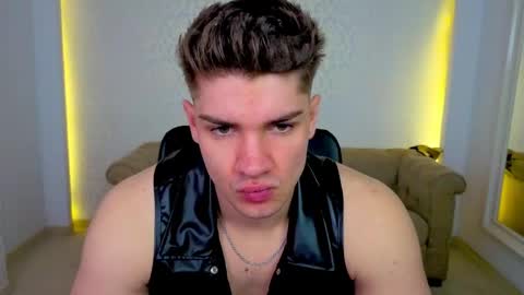 MaxKaiden online show from April 2026 06:16:01 AM