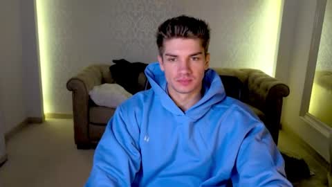 MaxKaiden online show from June 2026 07:03:01 AM