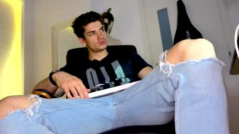 MaxKaiden online show from June 2026 04:35:02 AM