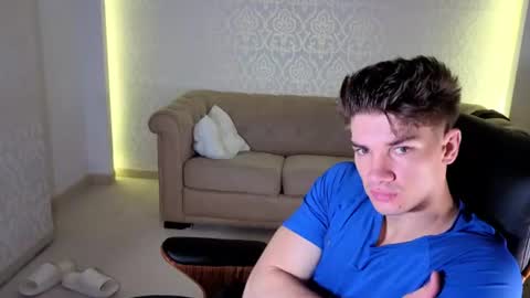 MaxKaiden online show from June 2026 04:23:01 AM