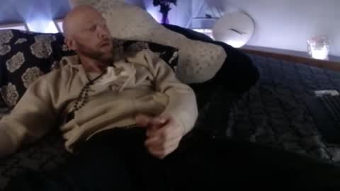 Snapshot of maxrouger chatting on September 2025 03:44:02 PM MaxRouger online show from September 2025 03:44:02 PM