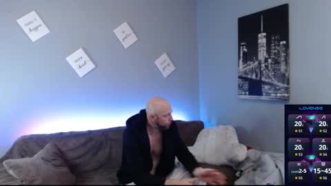 Snapshot of maxrouger chatting on October 2025 09:13:02 AM MaxRouger online show from October 2025 09:13:02 AM