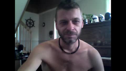 Snapshot of maxthewolf chatting on September 2025 01:24:02 PM MaxTheWolf online show from September 2025 01:24:02 PM