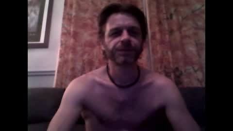 Snapshot of maxthewolf chatting on June 2026 02:12:01 AM MaxTheWolf online show from June 2026 02:12:01 AM