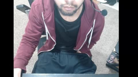 max online show from February 2026 03:26:02 AM