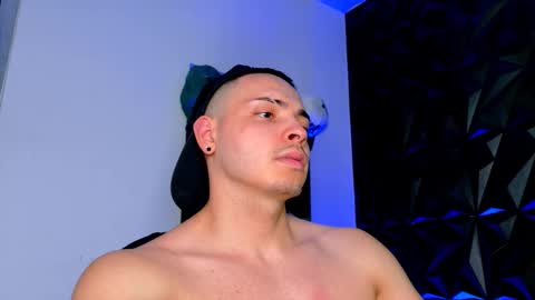 MAX online show from November 2025 12:21:02 AM