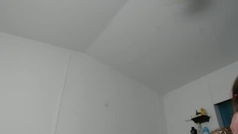 Snapshot of maxwellandpam chatting on November 2025 04:40:02 PM Max and Pam Voyeur Cam online show from November 2025 04:40:02 PM