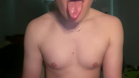 maxx276828 online show from May 2026 05:20:02 PM