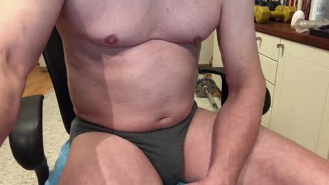 Snapshot of maxx_martin chatting on December 2024 06:24:02 AM Max online show from December 2024 06:24:02 AM