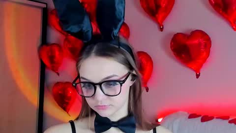 Snapshot of may_fl0wer chatting on February 2025 05:44:01 PM May Flower online show from February 2025 05:44:01 PM