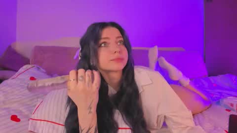 Snapshot of may_meowww chatting on November 2025 06:11:02 AM May online show from November 2025 06:11:02 AM