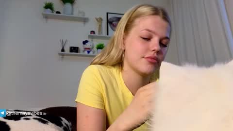 Snapshot of maya_blonde18 chatting on March 2026 05:44:01 AM Maya online show from March 2026 05:44:01 AM