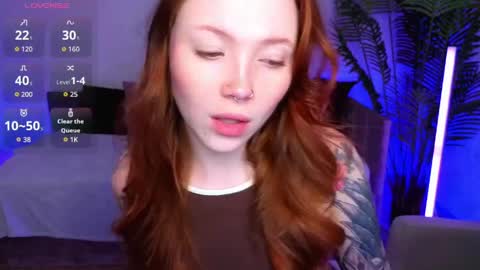 Snapshot of maya_light chatting on April 2026 01:58:02 AM Maya online show from April 2026 01:58:02 AM