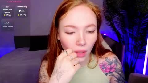 Snapshot of maya_light chatting on May 2026 02:07:02 AM Maya online show from May 2026 02:07:02 AM