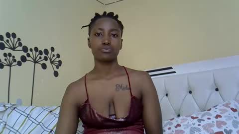 Snapshot of maya_melody chatting on March 2026 12:02:02 PM maya_melody online show from March 2026 12:02:02 PM