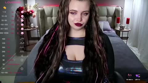 Maya Mils online show from December 2024 01:05:01 AM