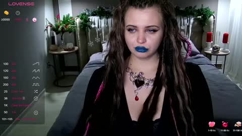Maya Mils online show from December 2024 04:09:01 AM