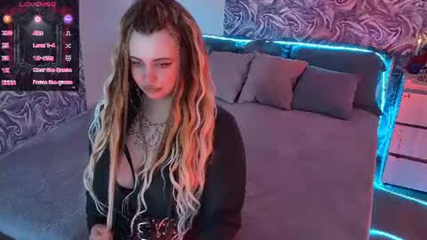 Maya Mils online show from June 2026 01:09:01 AM