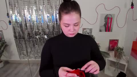 Snapshot of maya_muse chatting on December 2024 12:49:01 PM Woman online show from December 2024 12:49:01 PM