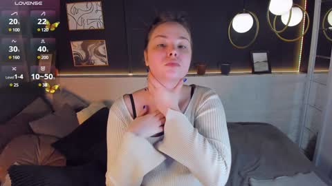 Snapshot of maya_muse chatting on January 2025 02:00:02 PM Woman online show from January 2025 02:00:02 PM