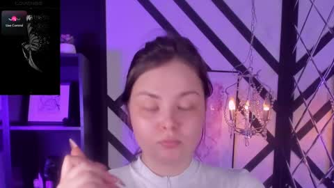 Snapshot of maya_muse chatting on February 2025 02:09:02 PM Woman online show from February 2025 02:09:02 PM