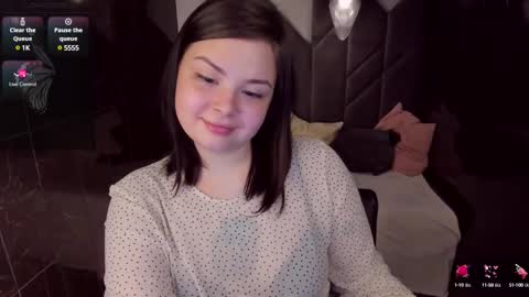 Snapshot of maya_muse chatting on March 2025 06:12:01 PM Woman online show from March 2025 06:12:01 PM