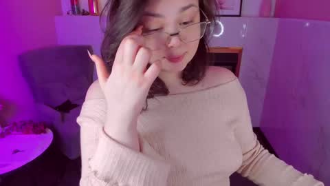 Snapshot of maya_muse chatting on March 2025 05:07:01 PM Woman online show from March 2025 05:07:01 PM