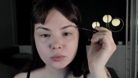 Woman online show from October 2025 06:06:02 AM