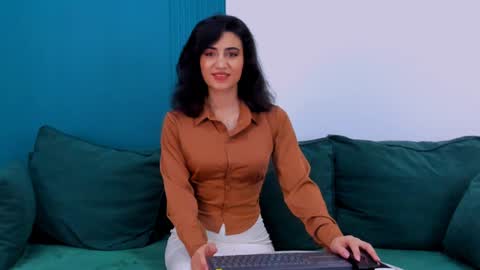 Snapshot of maya_rogerss chatting on February 2025 05:15:02 PM Maya online show from February 2025 05:15:02 PM