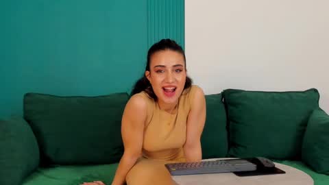 Snapshot of maya_rogerss chatting on February 2025 06:21:01 PM Maya online show from February 2025 06:21:01 PM