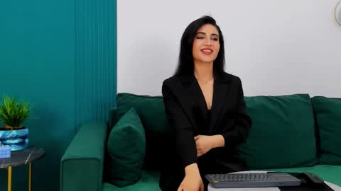 Snapshot of maya_rogerss chatting on February 2025 02:27:02 PM Maya online show from February 2025 02:27:02 PM