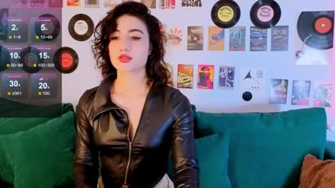 Snapshot of maya_rogerss chatting on May 2026 02:46:01 PM Maya online show from May 2026 02:46:01 PM