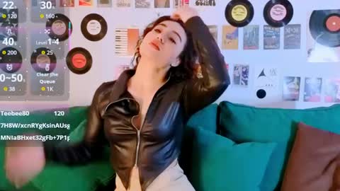 Snapshot of maya_rogerss chatting on May 2026 02:56:01 PM Maya online show from May 2026 02:56:01 PM