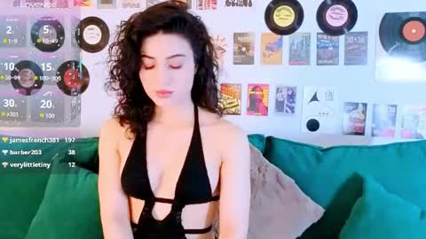 Snapshot of maya_rogerss chatting on May 2026 02:44:02 PM Maya online show from May 2026 02:44:02 PM