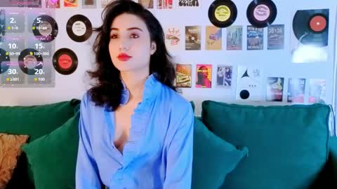Snapshot of maya_rogerss chatting on May 2026 02:48:01 PM Maya online show from May 2026 02:48:01 PM