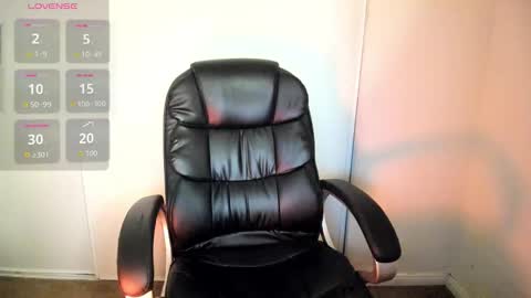 Snapshot of mayaamor chatting on November 2025 01:00:02 PM mayaamor online show from November 2025 01:00:02 PM