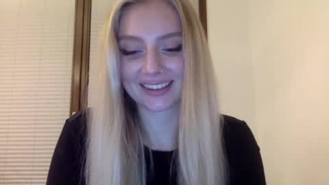 mayaflirt online show from May 2026 08:26:02 PM