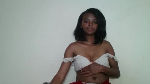 Snapshot of mayalabelle chatting on November 2025 06:30:02 PM mayalabelle online show from November 2025 06:30:02 PM