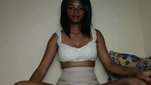 Snapshot of mayalabelle chatting on December 2025 10:32:01 AM mayalabelle online show from December 2025 10:32:01 AM