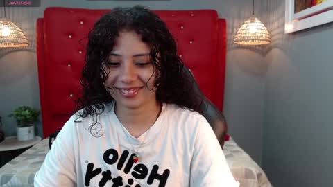 Snapshot of mayamoira chatting on December 2024 11:44:01 AM Maya online show from December 2024 11:44:01 AM