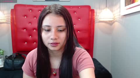 Snapshot of mayamoira chatting on December 2024 11:49:02 AM Maya online show from December 2024 11:49:02 AM