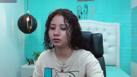 Snapshot of mayamoira chatting on January 2025 12:11:02 PM Maya online show from January 2025 12:11:02 PM