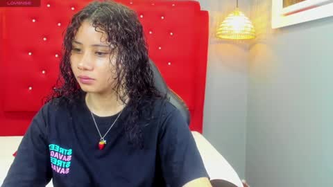Snapshot of mayamoira chatting on February 2025 12:05:02 PM Maya online show from February 2025 12:05:02 PM