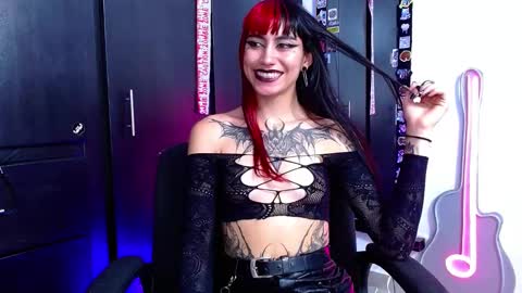 Snapshot of mayaredd chatting on December 2024 12:10:02 AM mayaredd online show from December 2024 12:10:02 AM
