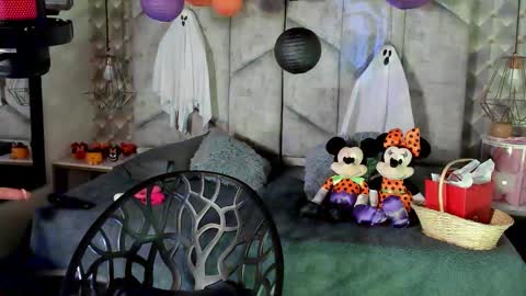 Nicolle Ruselle   Hello my lovely  schedule for great fun from  630 am and end 800 pm Colombian time I wait for you online show from October 2025 11:49:01 PM