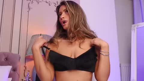 MayaVixxen online show from June 2026 02:09:01 AM