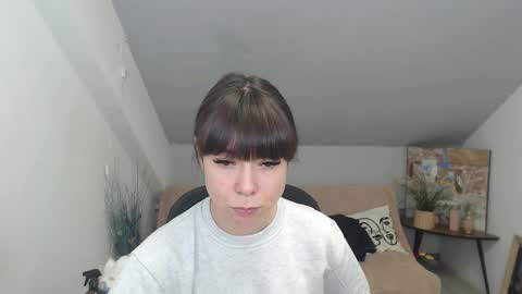 Snapshot of mayawill chatting on December 2025 01:09:02 PM mayawill online show from December 2025 01:09:02 PM